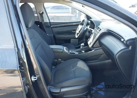 2022 Hyundai Tucson Sel z USA, uszkodzony, nr VIN 5NMJB3AE1NH130967